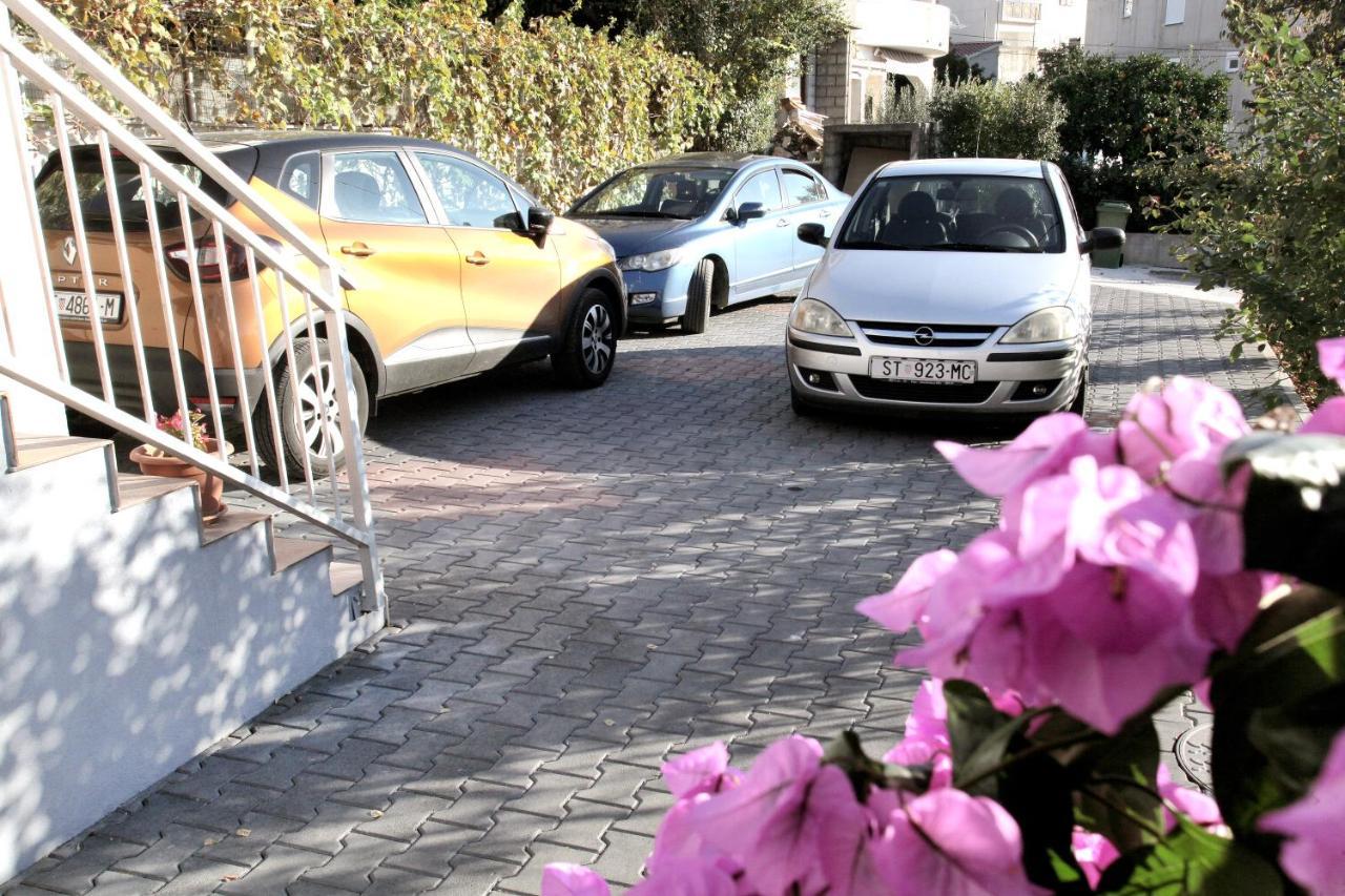 Apartments Vaska Trogir Exterior foto
